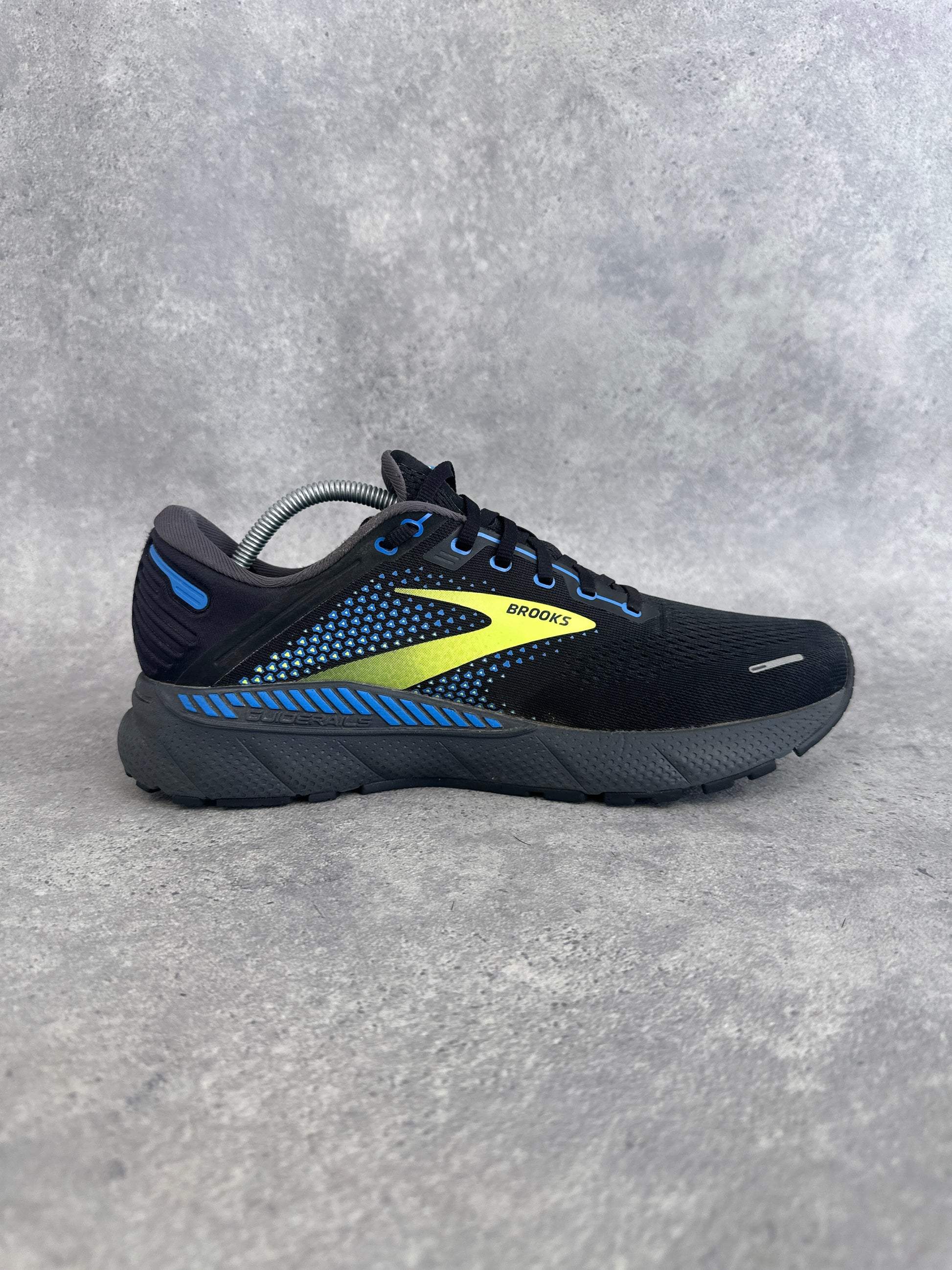 Brooks Adrenaline GTS 22 Running Shoes UK 9.5 Black Blue Yellow