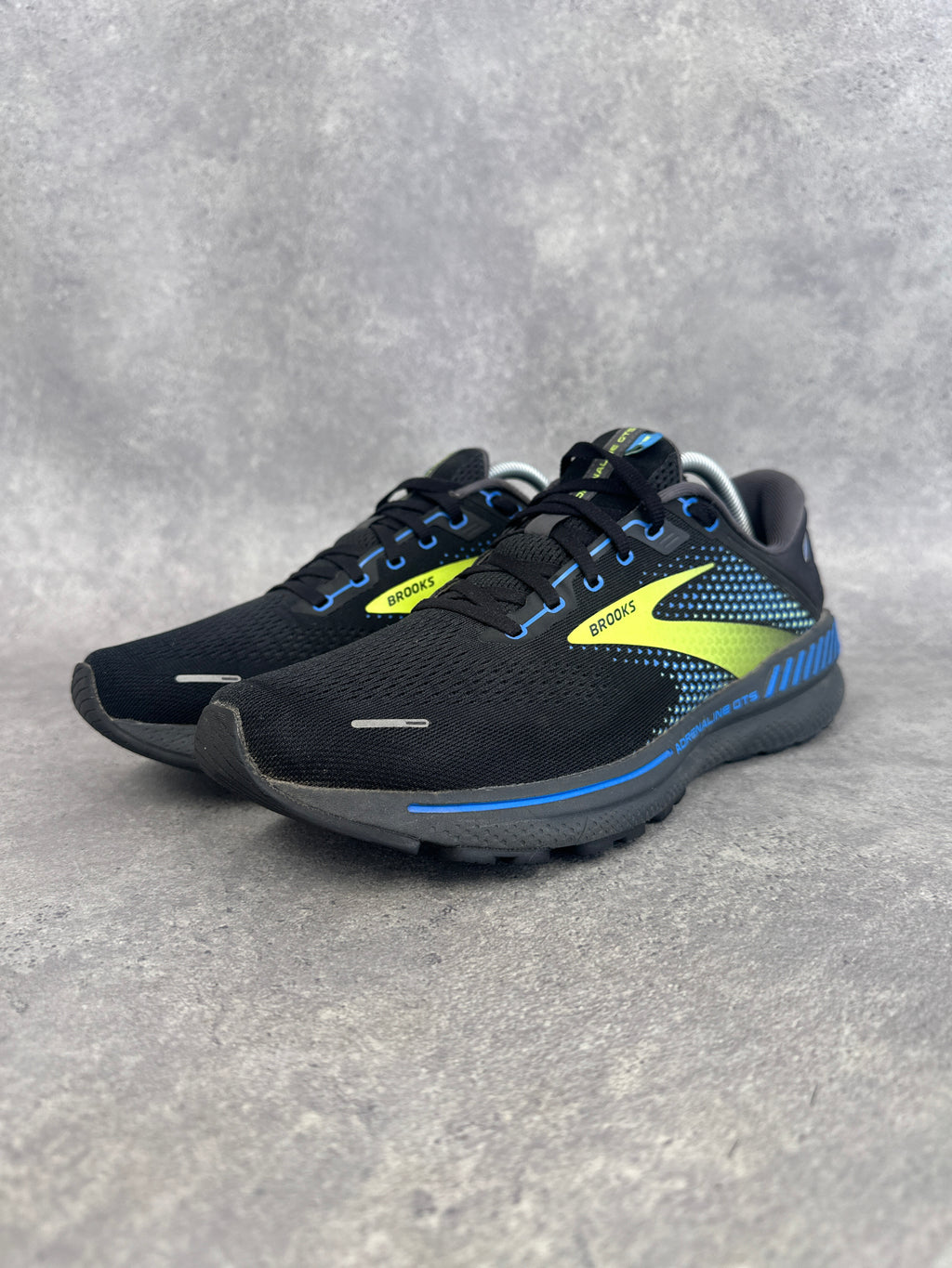 Brooks Adrenaline GTS 22 Running Shoes UK 9.5 Black Blue Yellow