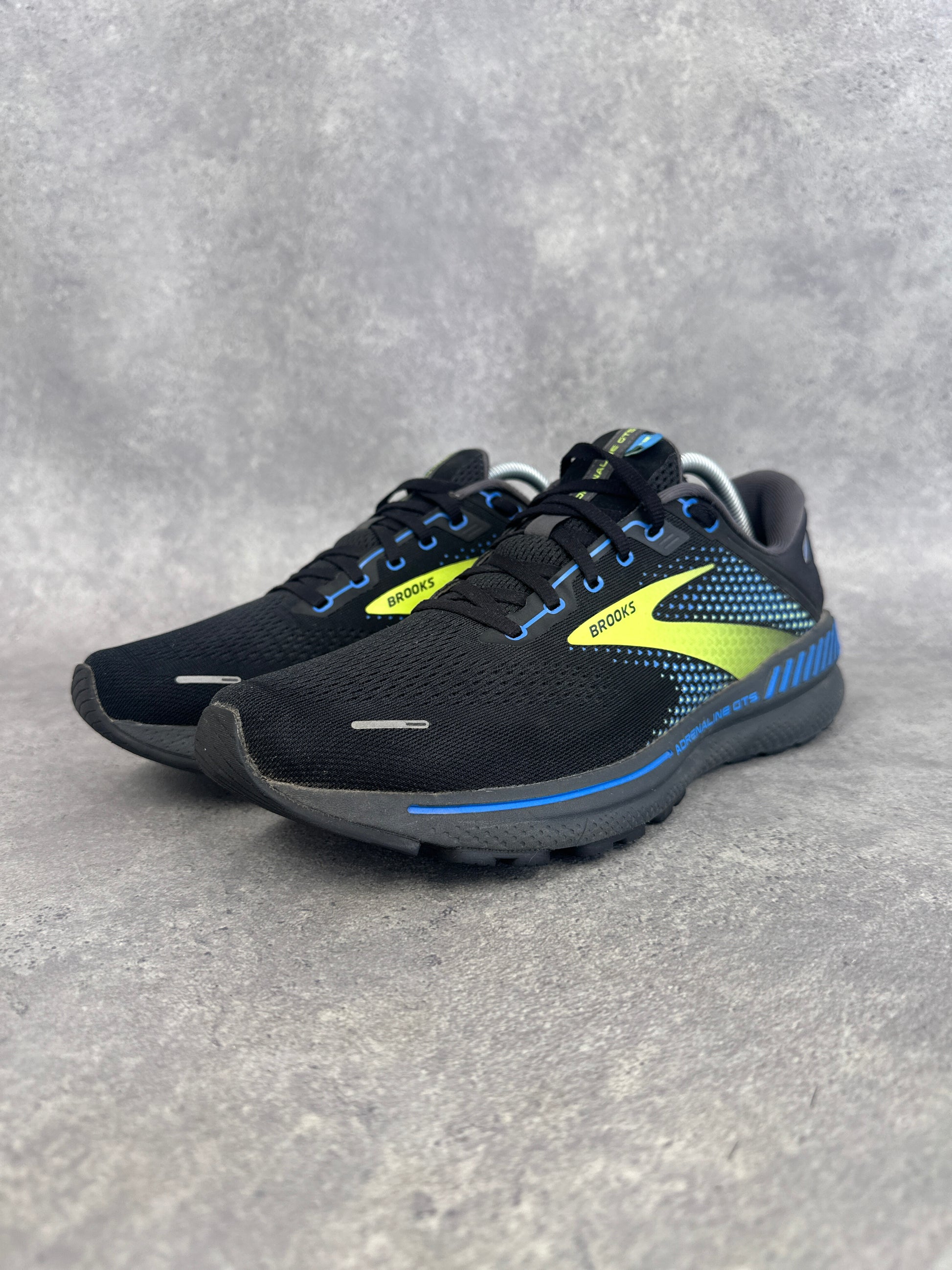 Brooks Adrenaline GTS 22 Running Shoes UK 9.5 Black Blue Yellow