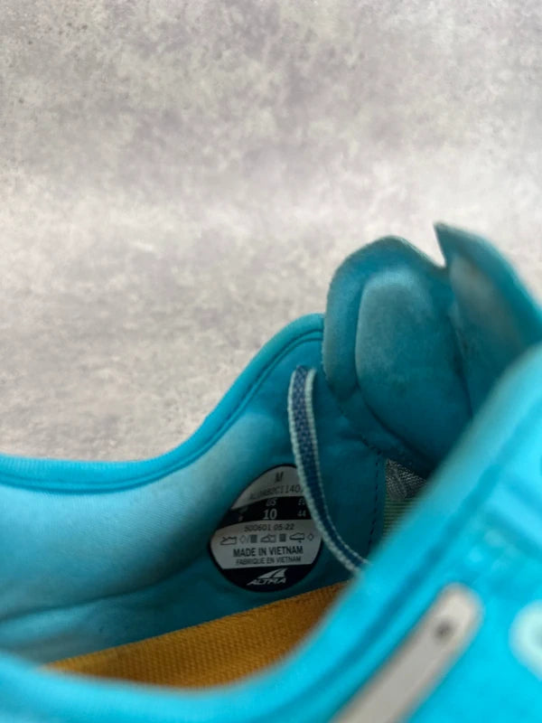 Altra Olympus 5 Men’s Trail Running Shoes UK 9 Blue Yellow Vibram