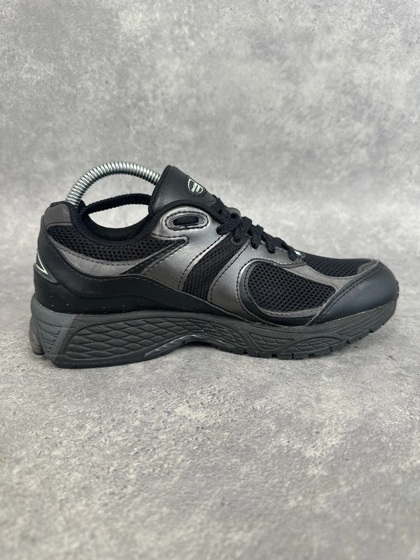 New Balance 2002R Women’s Trainers UK 6.5 Black Grey Green