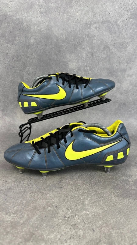 Nike T90 Laser III SG Football Boots UK 10 Blue