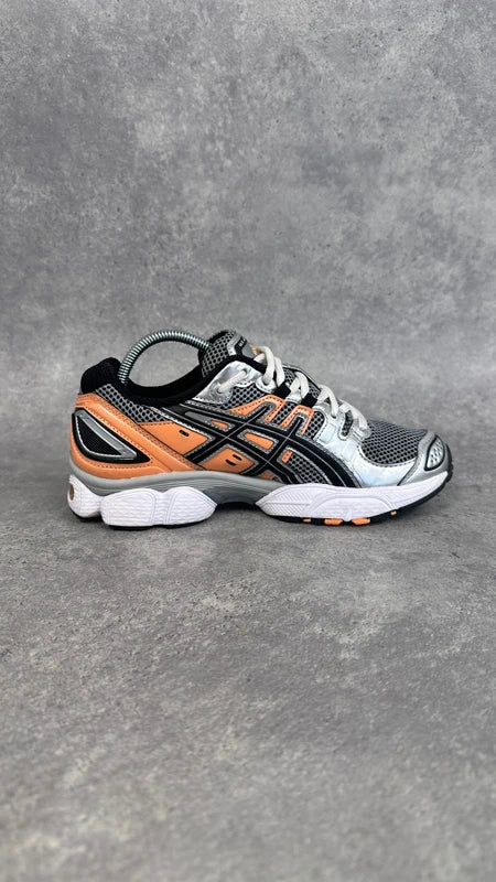 Asics Gel Nimbus 9 Women’s Running Shoes UK 4.5 Orange Silver
