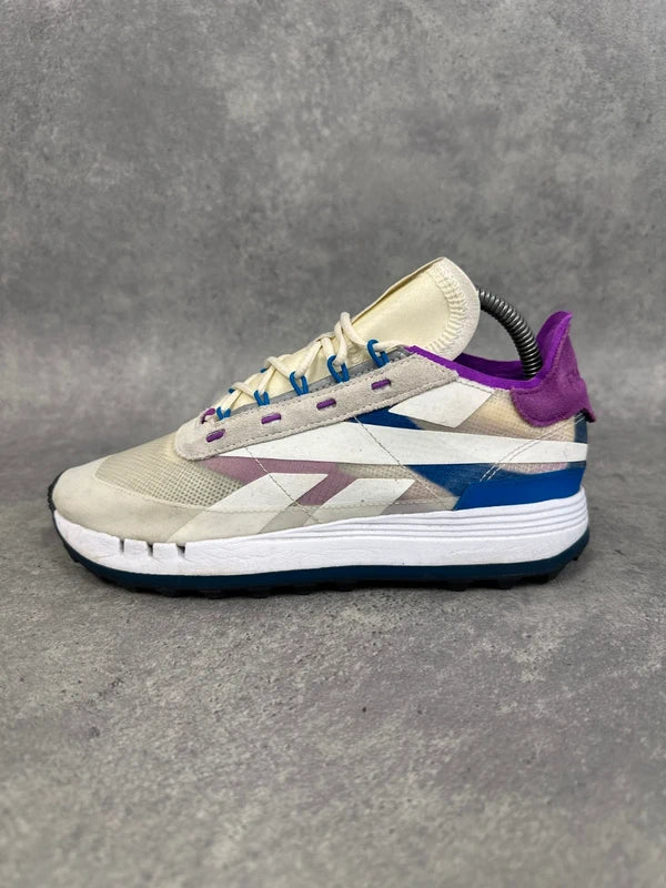 Reebok Classic Trail Shadow Trainers White Womens UK5.5