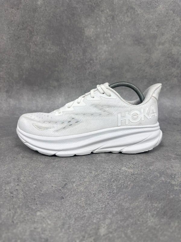 Hoka Clifton 8 Running Shoes White Mens UK7.5