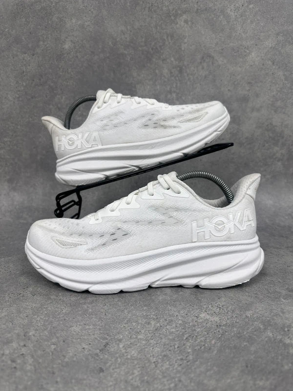 Hoka Clifton 8 Running Shoes White Mens UK7.5