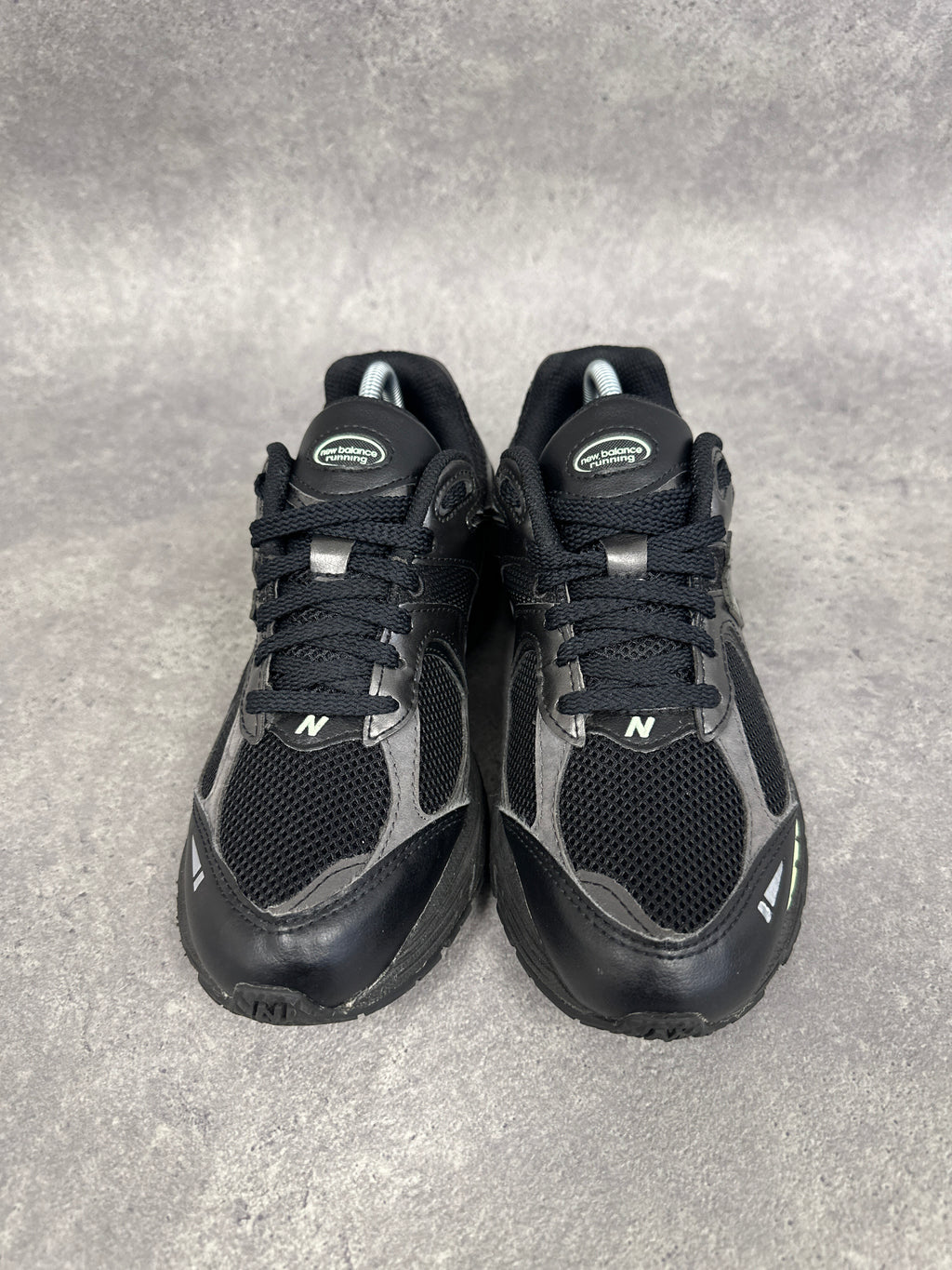 New Balance 2002R Trainers Black Grey Mint Womens UK5