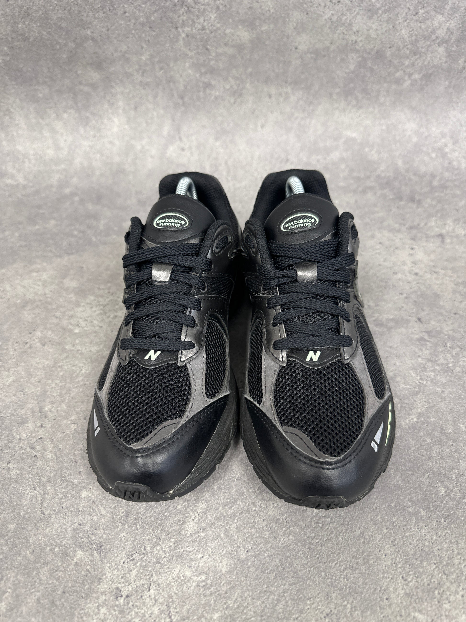 New Balance 2002R Trainers Black Grey Mint Womens UK5