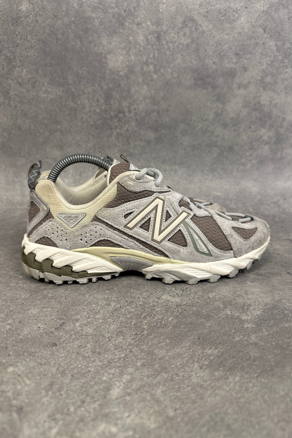 New Balance 610T Women’s Trail Running Shoes UK 6 Grey Beige