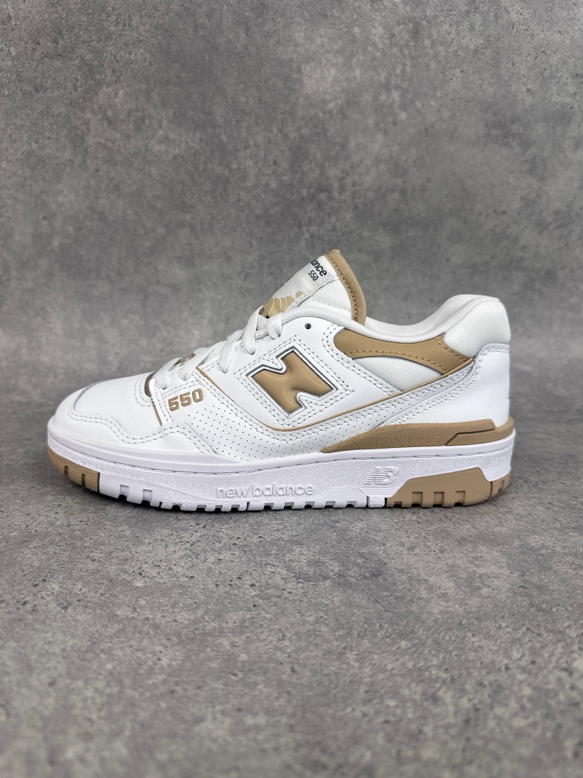 New Balance 550 BB550HSA Women’s UK 6 White Beige – Brand New