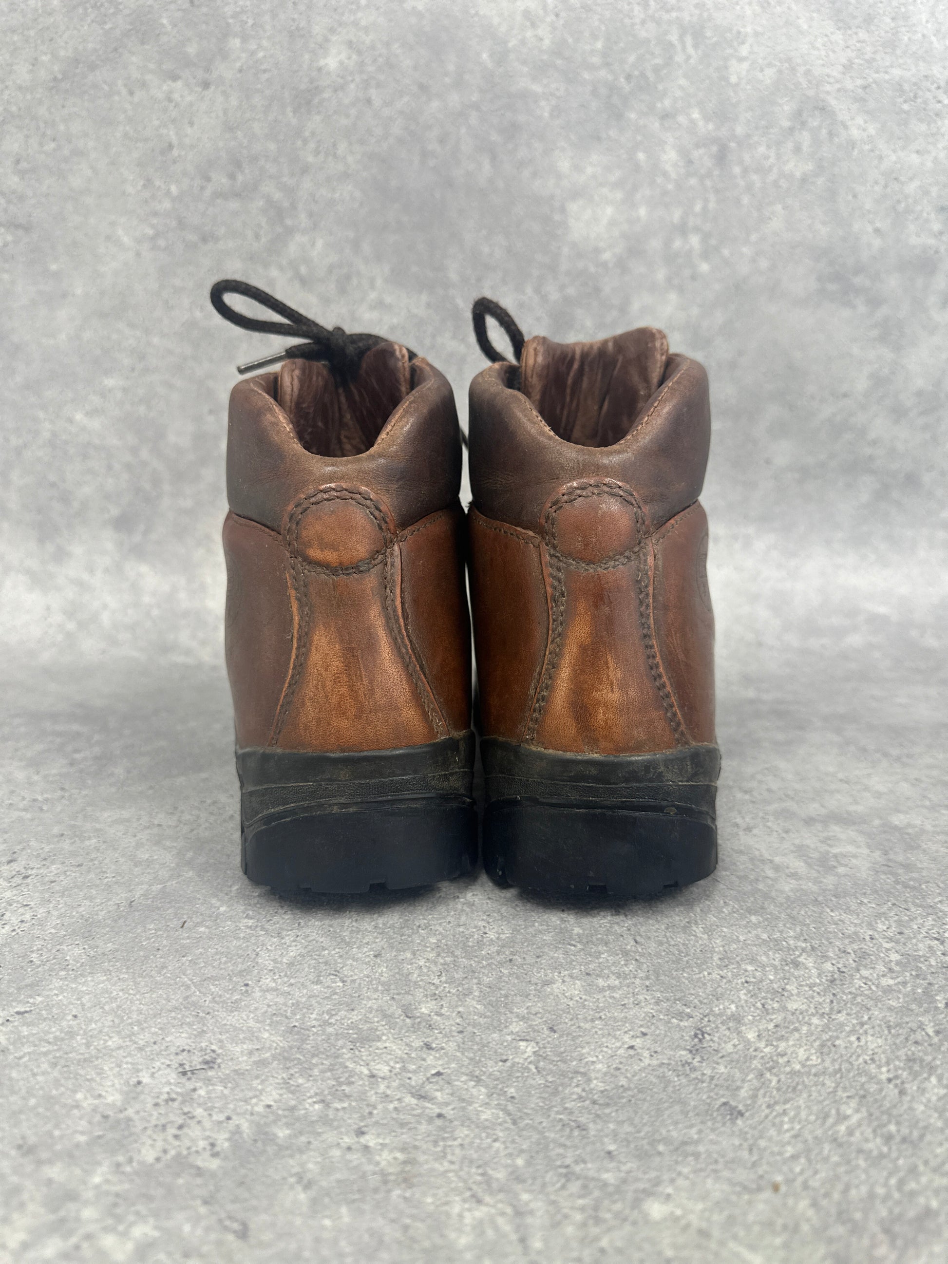 Berghaus Vintage Leather Hiking Boots UK 7 Brown Vibram Sole