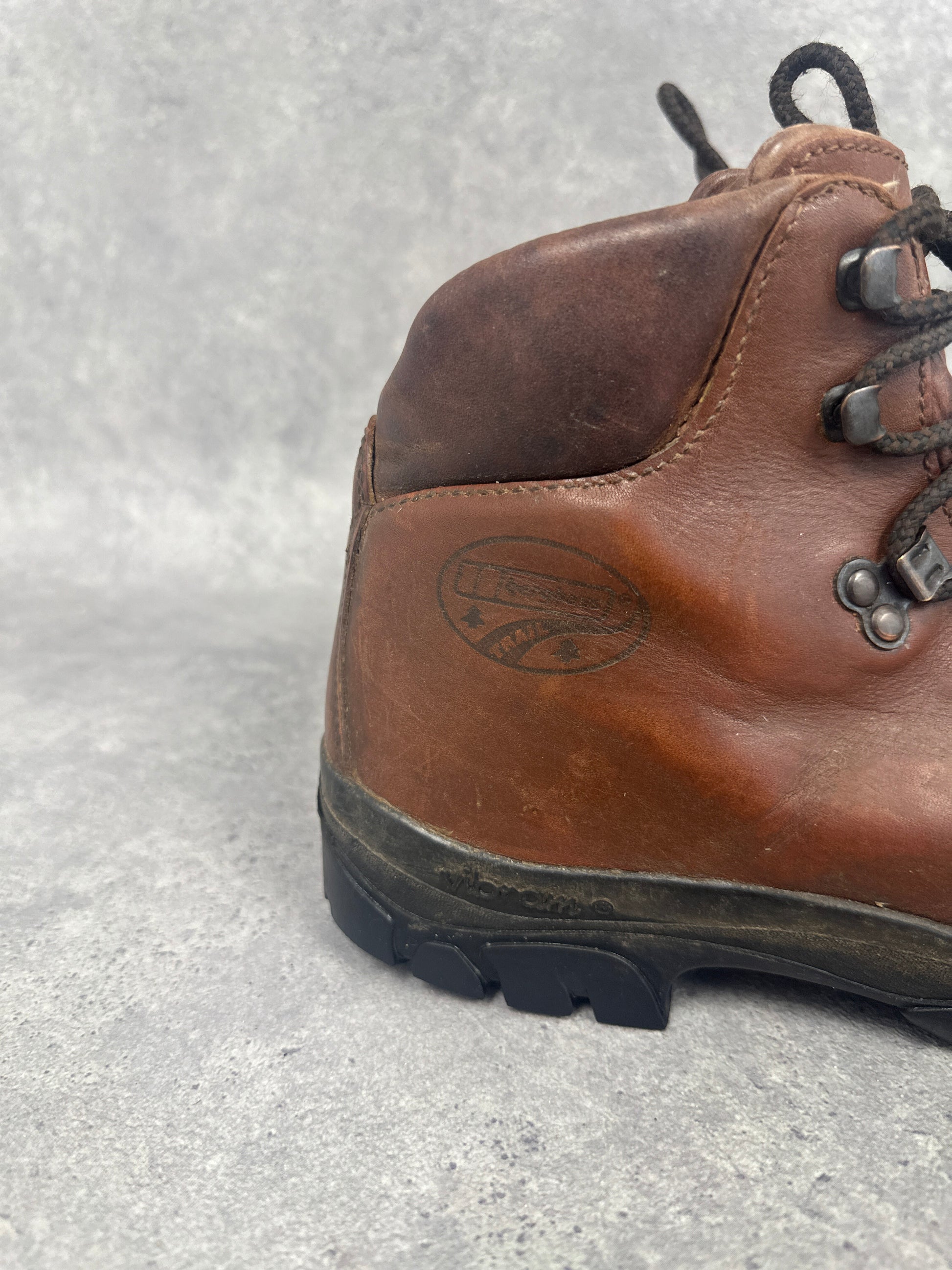 Berghaus Vintage Leather Hiking Boots UK 7 Brown Vibram Sole