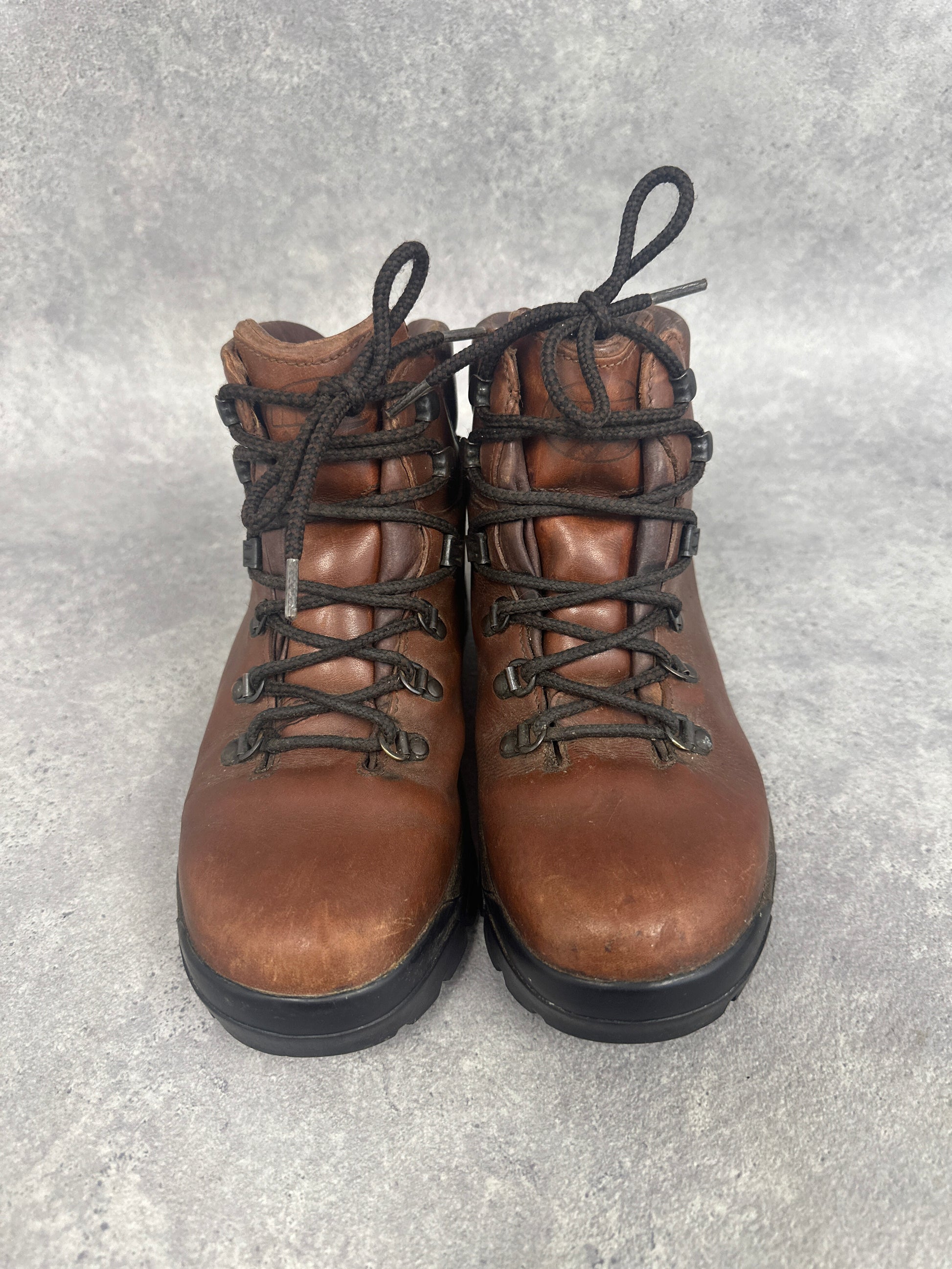Berghaus Vintage Leather Hiking Boots UK 7 Brown Vibram Sole