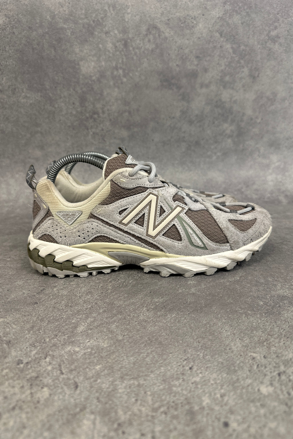 New Balance 610T Women’s Trail Running Shoes UK 6 Grey Beige