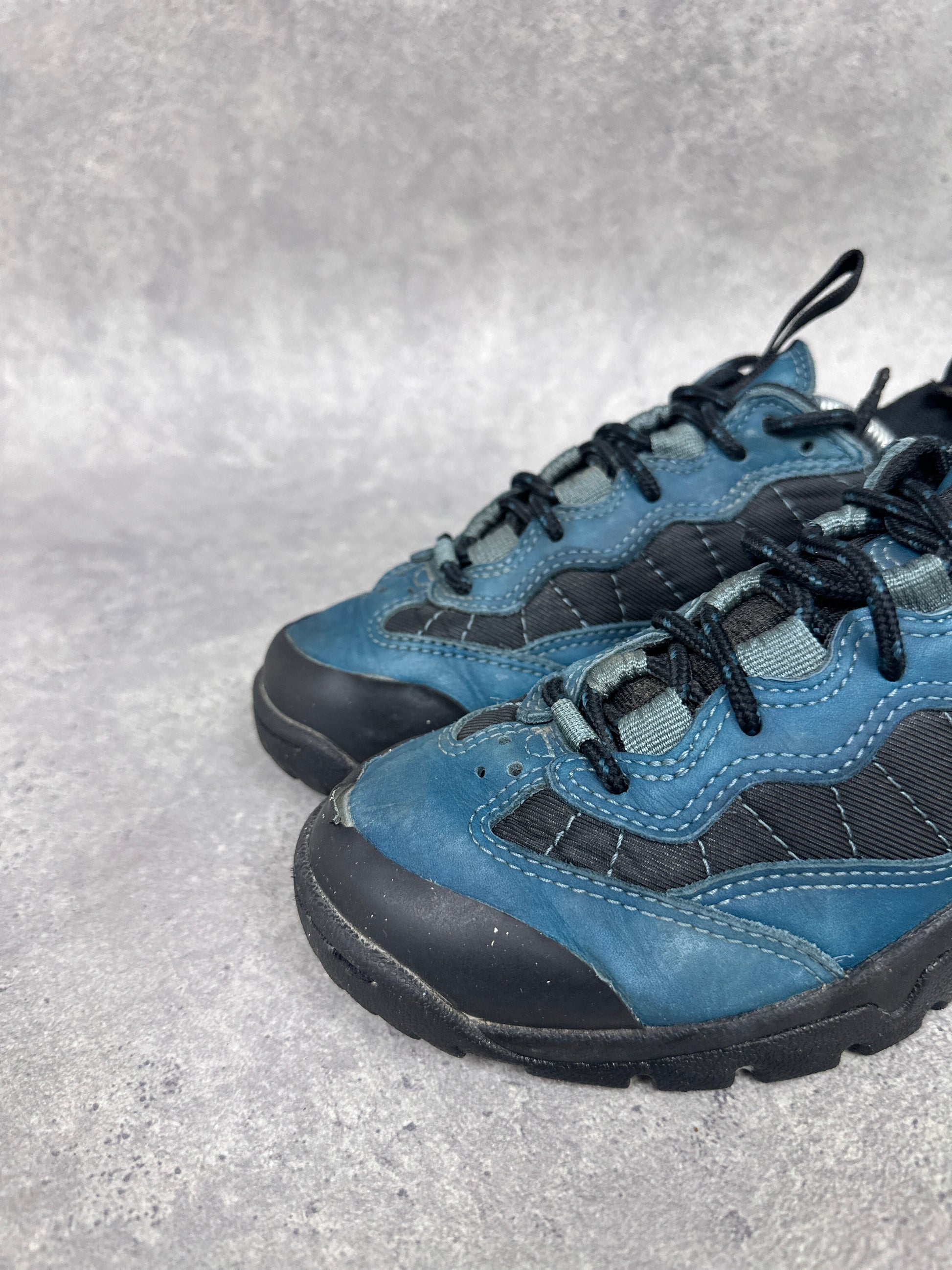 Nike ACG Air Mada Trainers Blue Womens UK3.5